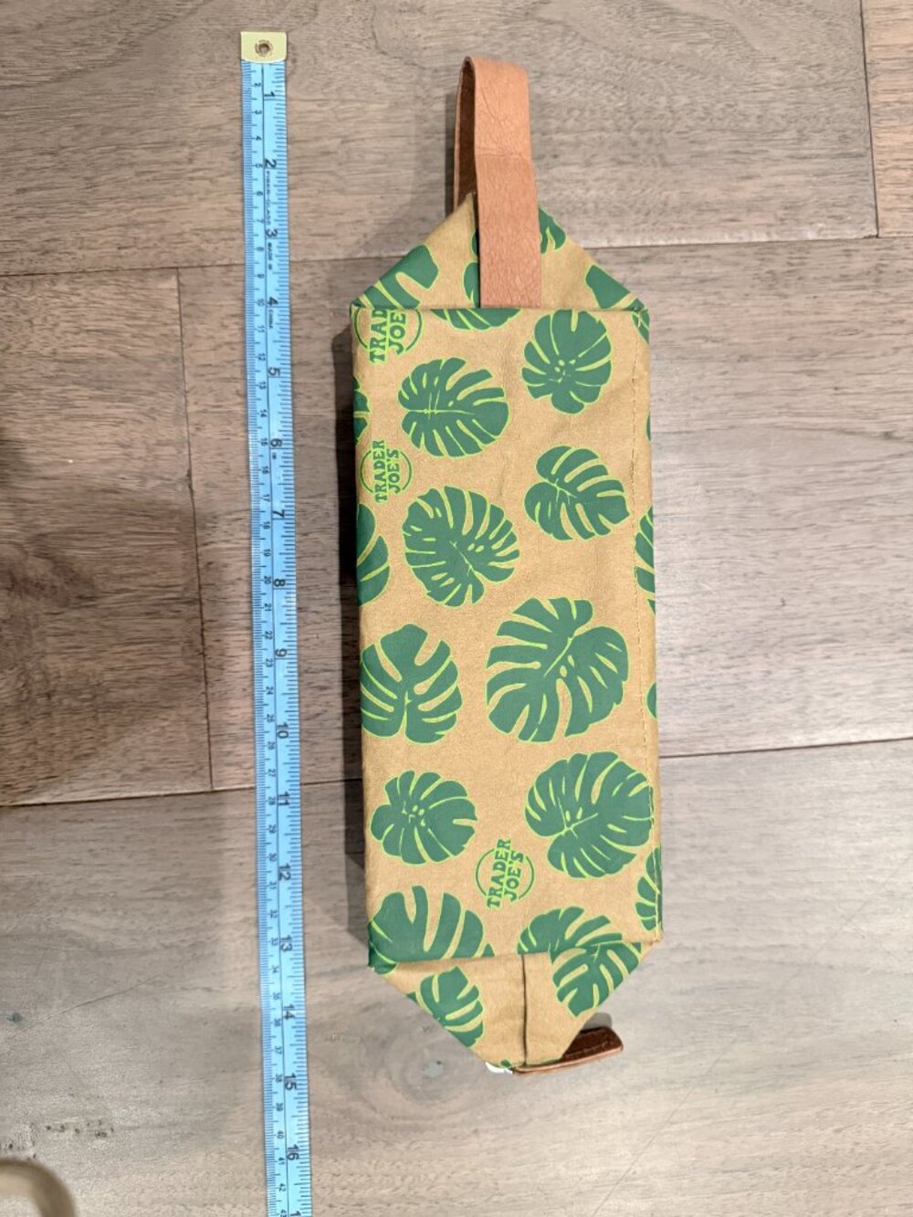 NWOT Trader Joe's Monstera Leaf Pouch Dopp Kit Toiletry Bag - Picture 3 of 6